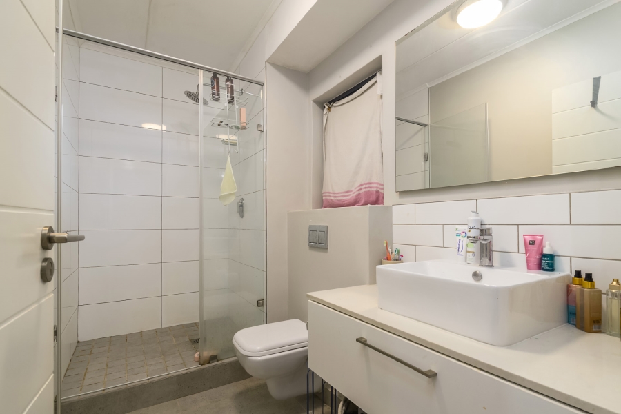 1 Bedroom Property for Sale in Woodstock Western Cape